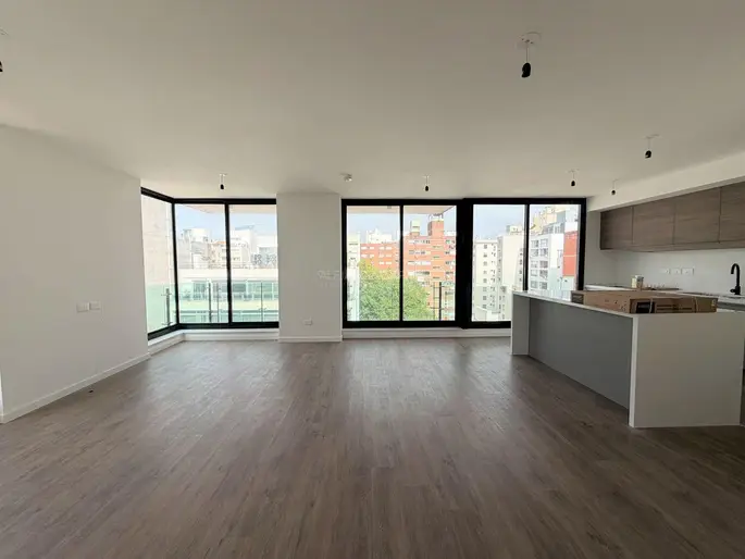 Venta Penthouse a estrenar. 3 dormitorios, 3 baños, terraza de uso exclusivo. Punta Carretas