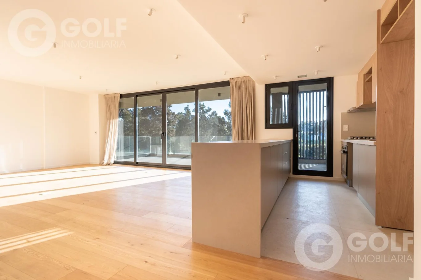 Apartamento en Carrasco, propiedad 292897 -Imagen 2
