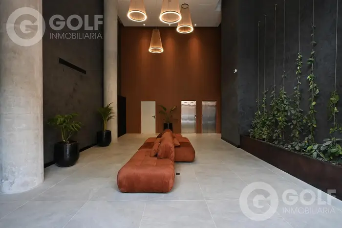 Venta de apartamento de un dormitorio  con terraza- Centro (Montevideo)