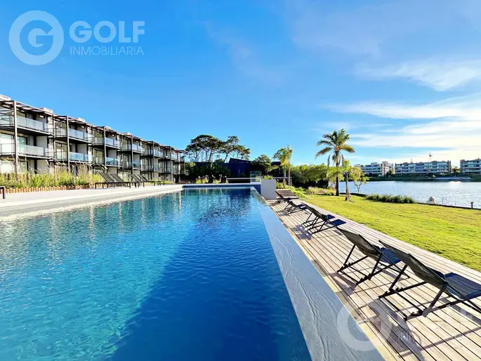 Venta de apartamento 1 dormitorio con terraza en Carrasco Este LAWA