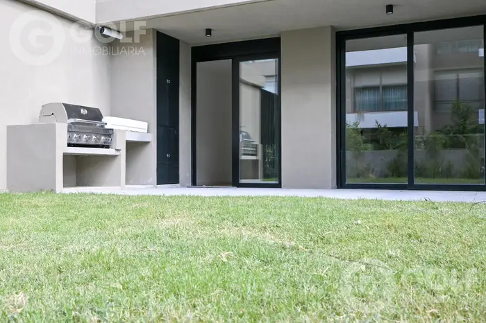 Alquiler de apartamento de 1 dormitorio con parrilla y cochera doble en TRENTO- Barrio Parques