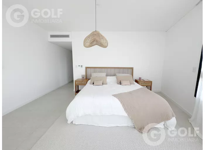Venta de apartamento de 3 dormitorios en Manantiales
