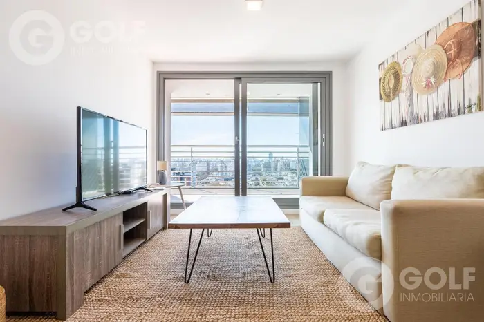 Alquiler de apartamento de 2 dormitorios con muebles y cochera en Punta Carretas