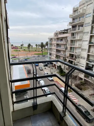 Alquiler Apartamento 3 dormitorios Pocitos casi rambla