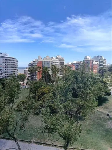 BAJO DE PRECIO PISO ALTO EN VILLA BIARRITZ !!! PARA ACTUALIZAR !!! HERMOSA PLANTA