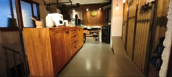 Oportunidad de Vivienda/local comercial sobre Avda. en el Límite de Parque Rodo y Palermo