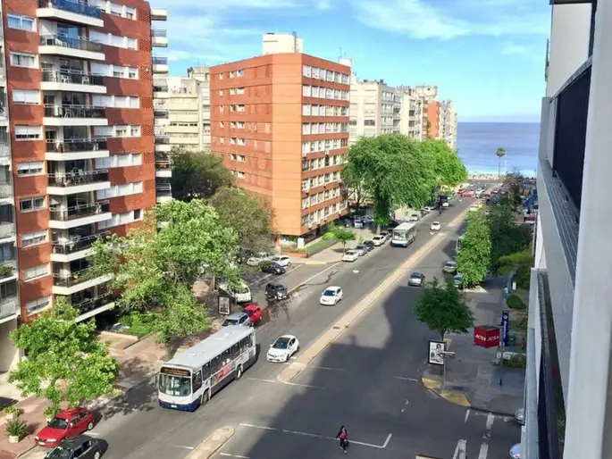 ALQUILER APTO POCITOS 3 DORM ESTAR GJE 2 AUTOS PARRILLEROBUENA UBICACIÓN 3 DORMITORIOS