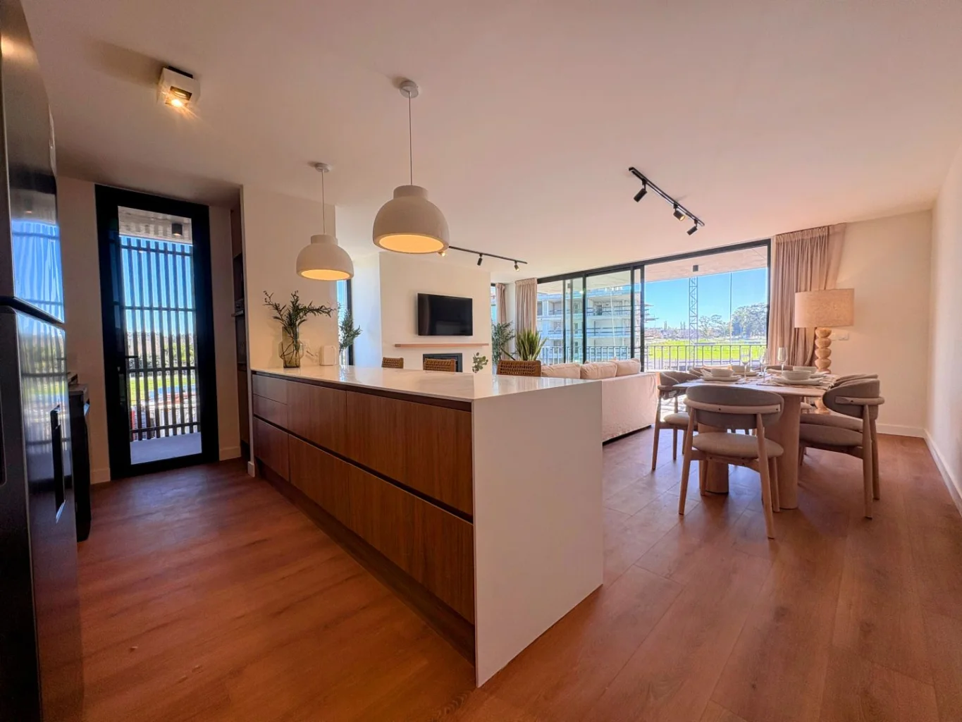 Apartamento en Carrasco Norte, propiedad 294585 -Imagen 2