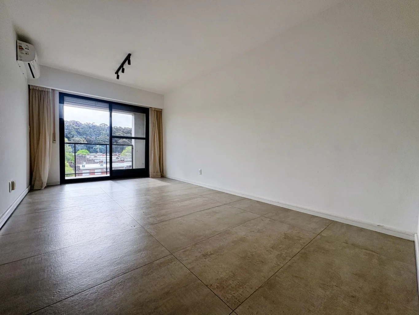 Apartamento en Carrasco Norte, propiedad 299836 -Imagen 3