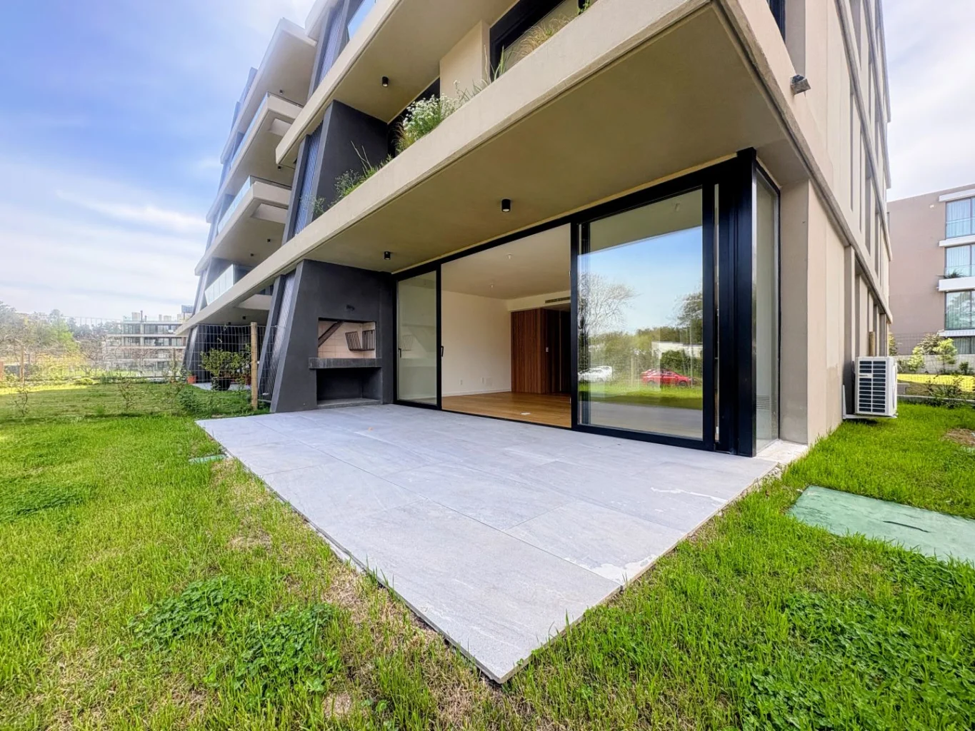Apartamento en Carrasco Norte, propiedad 302238 -Imagen 1