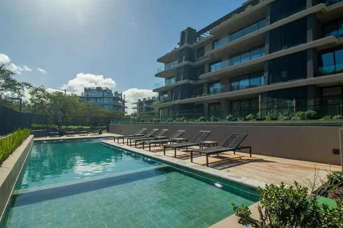 Muy lindo apartamento en venta de 2 D y 2 B , terraza y parillero, seguridad y amenties piscina y barbacoa