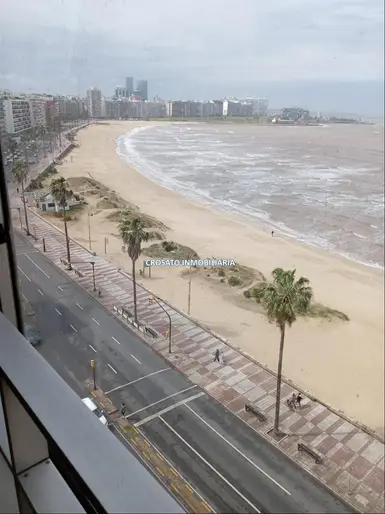 apartamento en Rambla de Pocitos 3 dormitorios servicio garaje