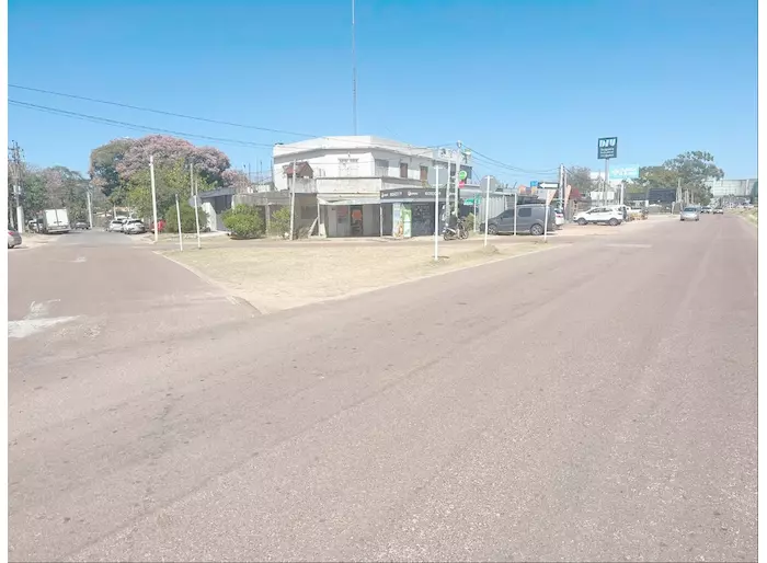 EXCELENTÍSIMA UBICACIÓN PRÓXIMO SHOPPING Y ANCAP LAGOMAR Local Comercial Alquiler Ciudad de la Costa