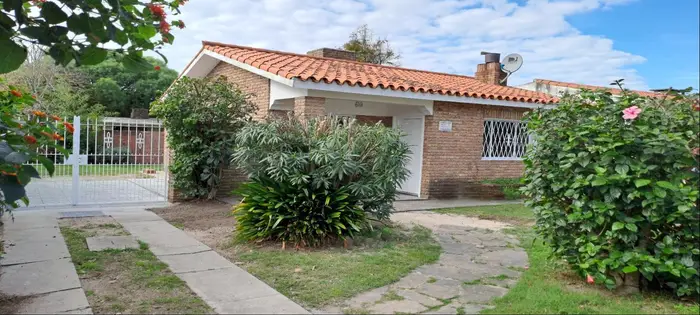 CERCANA A RAMBLA Y SERVICIOS 2 dormitorios baño Solymar Alquiler Ciudad de la Costa