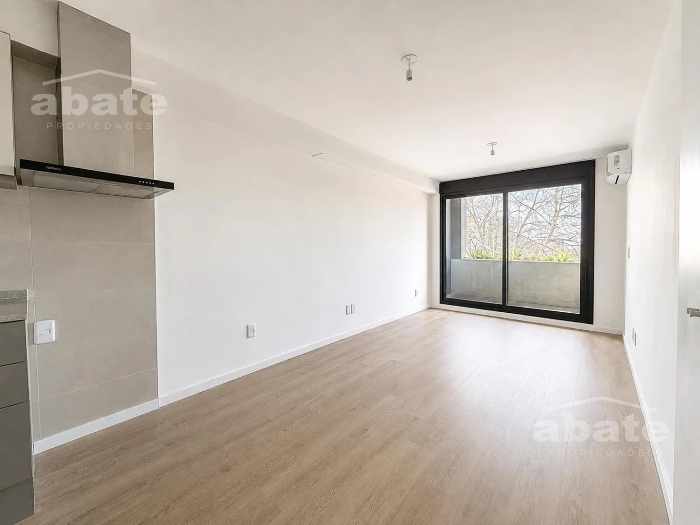 Apartamento en La Comercial, propiedad 275054 -Imagen 1