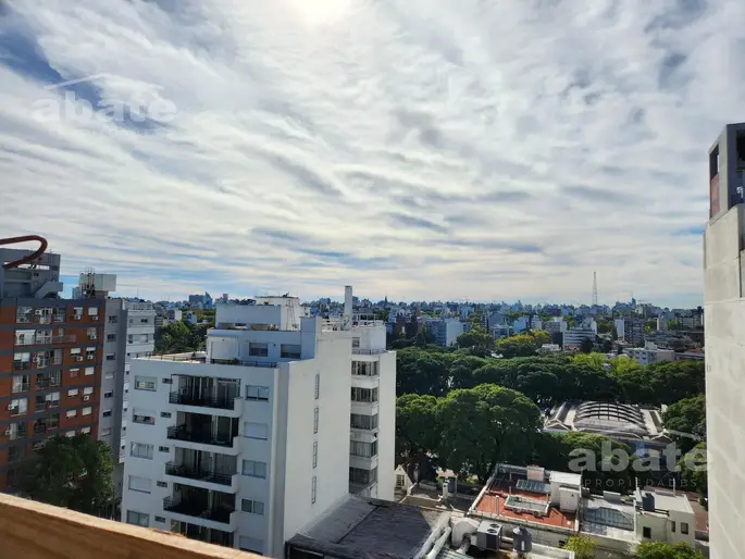 Venta apartamento 2 dormitorios Parque Rodó en Yes Sarmiento con terraza parrillero