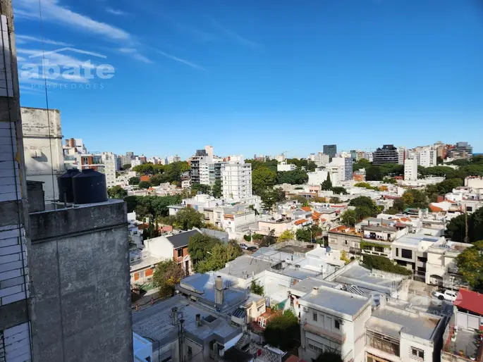 Venta apartamento 2 dormitorios Parque Rodó en Yes Sarmiento con terraza parrillero