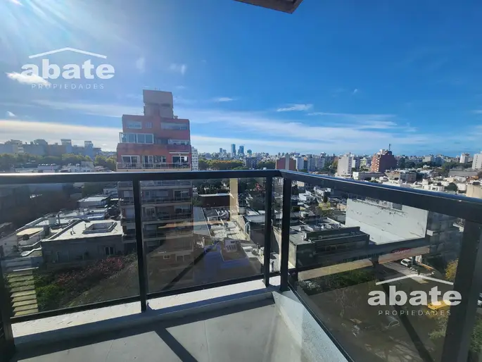 Venta de Apartamento 2 dormitorios en Pocitos, grandes dimensiones