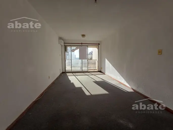 Venta de Apartamento de 2 dormitorios con garage en Cordón, Montevideo