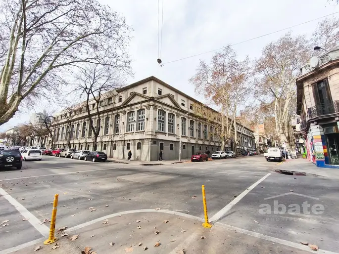 Alquiler Apartamento en Cordón de 1 dormitorio. A pasos de Fac. de Psicología.