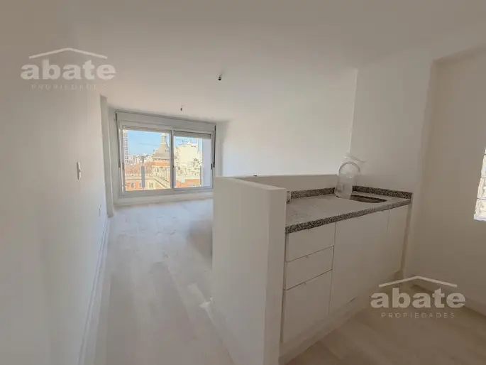 Alquiler apartamento 1 dormitorio en Cordón en piso alto