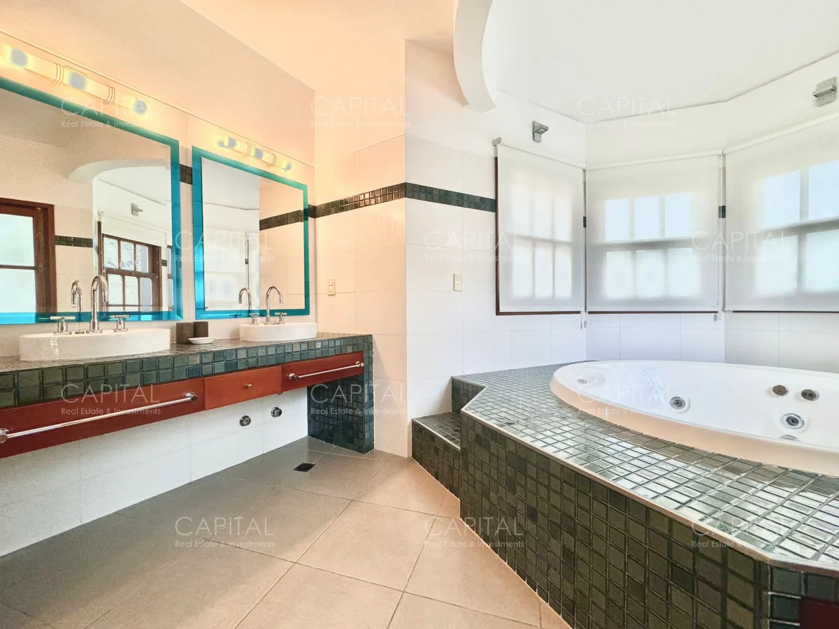 Casa en Playa Mansa, propiedad 277789 -Imagen 17