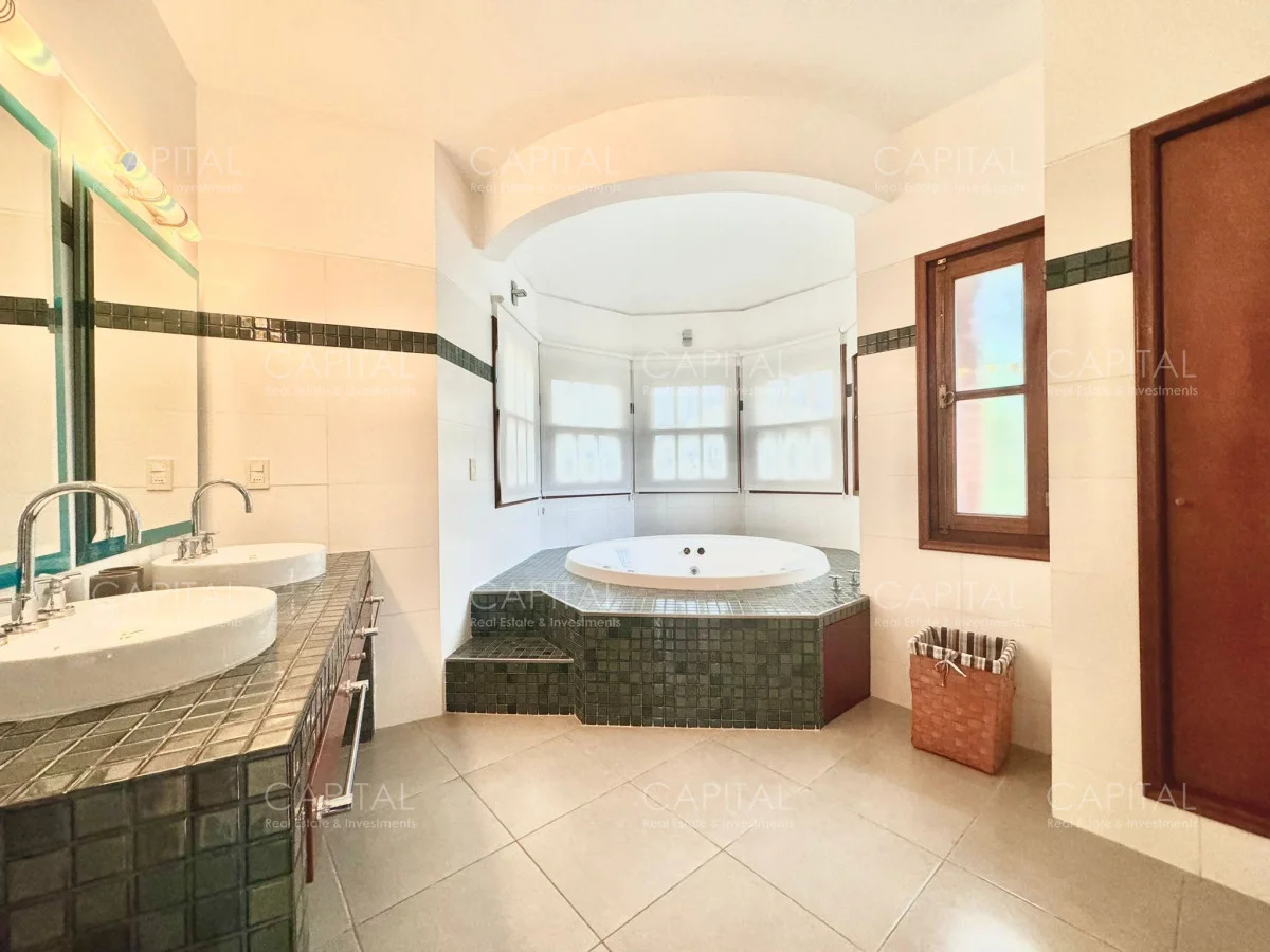 Casa en Playa Mansa, propiedad 277789 -Imagen 18