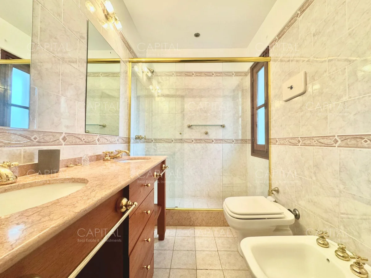 Casa en Playa Mansa, propiedad 277789 -Imagen 22