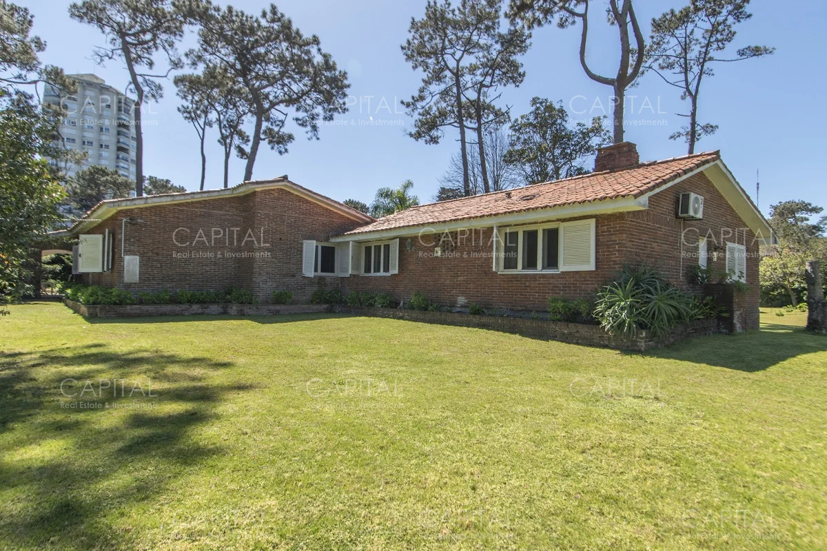 Casa en Playa Mansa, propiedad 277858 -Imagen 17