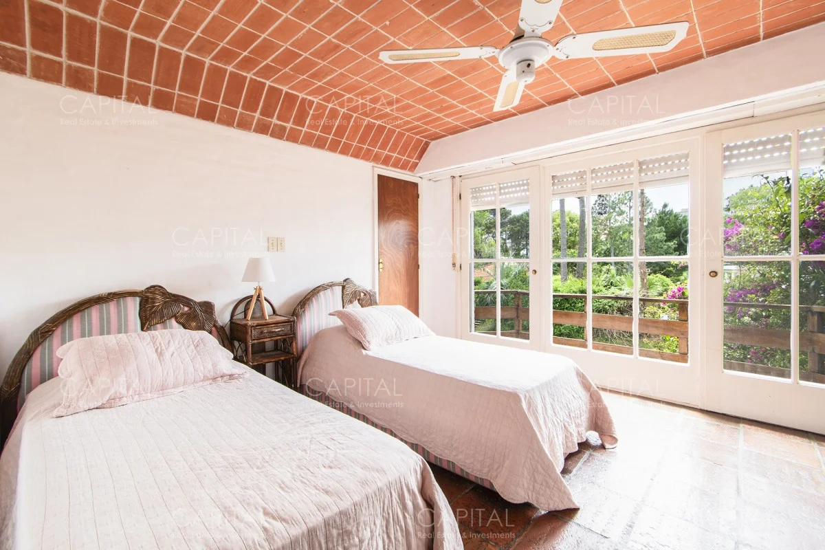 Casa en Playa Mansa, propiedad 277897 -Imagen 8
