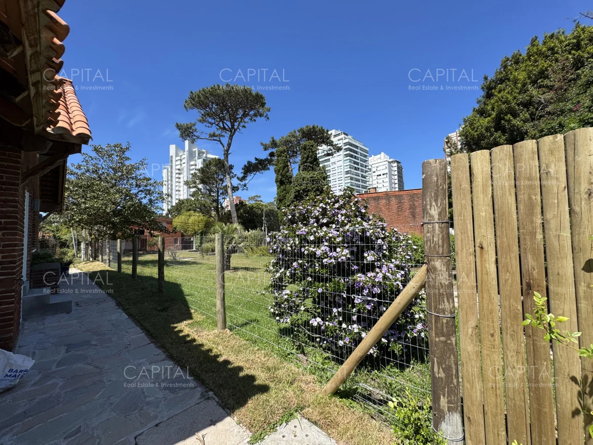 Casa en Playa Mansa, propiedad 277909 -Imagen 13