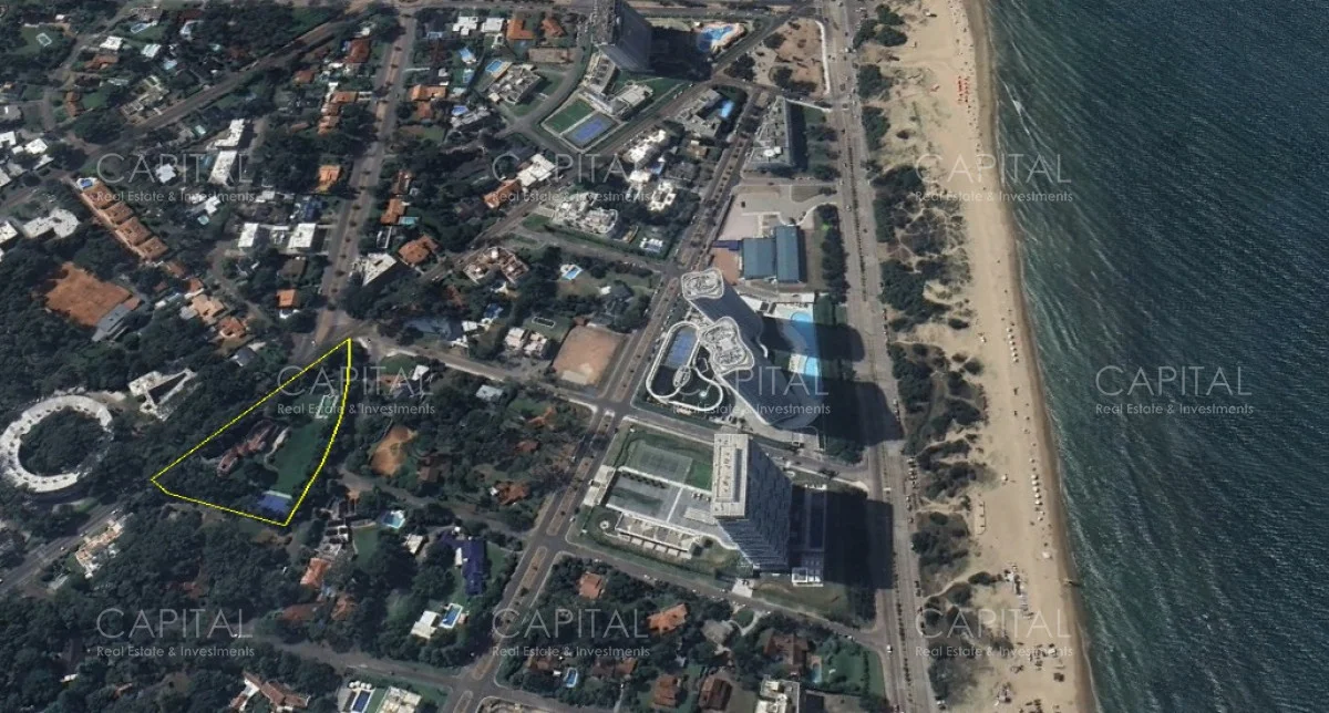 Terreno en Playa Mansa, propiedad 277921 -Imagen 2