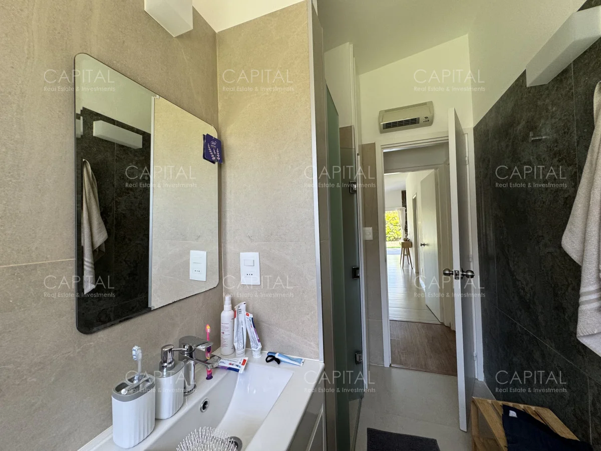Casa en Playa Mansa, propiedad 278112 -Imagen 12