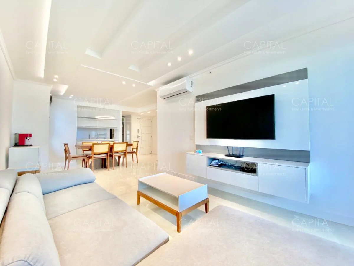 Apartamento en Playa Mansa, propiedad 278126 -Imagen 2