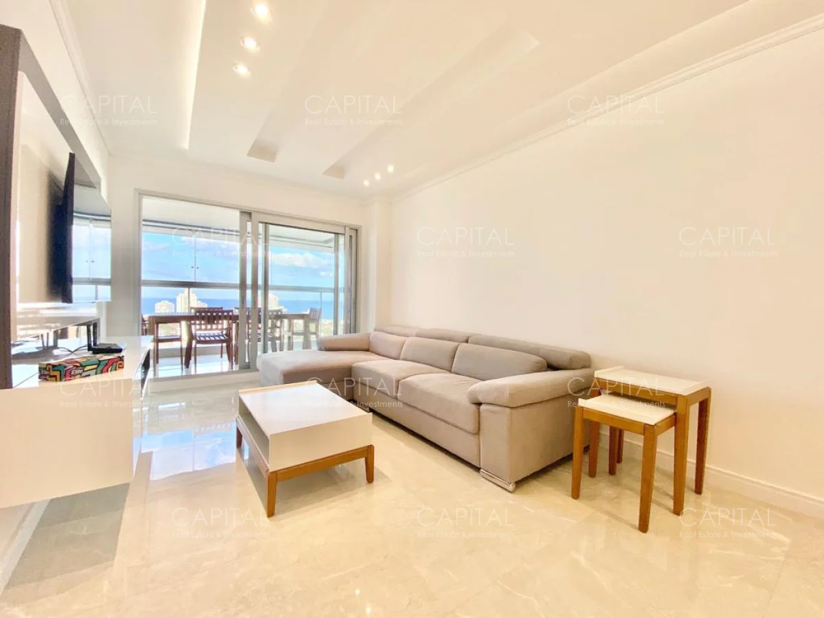 Apartamento en Playa Mansa, propiedad 278126 -Imagen 3