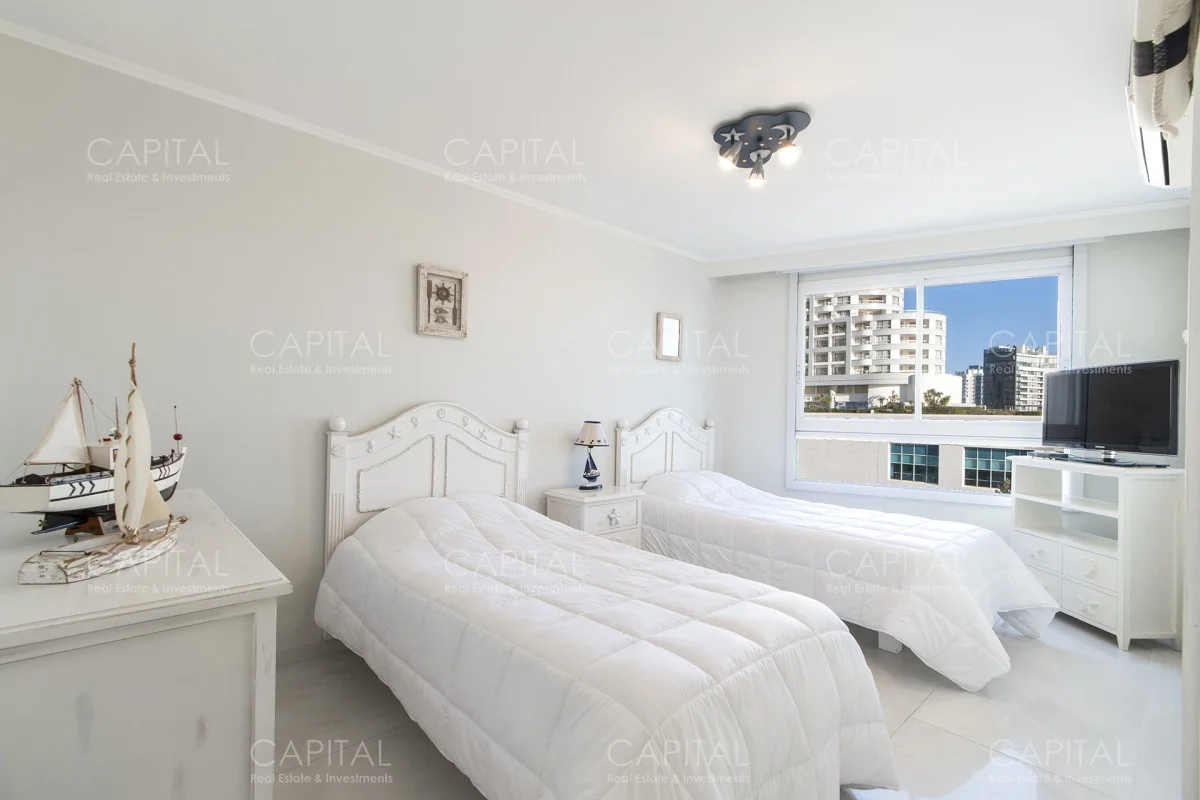 Apartamento en Playa Mansa, propiedad 278358 -Imagen 12