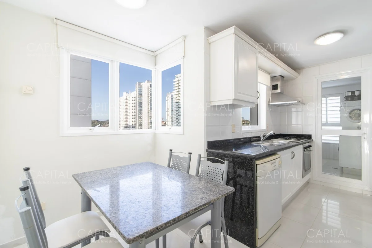 Apartamento en Playa Mansa, propiedad 278358 -Imagen 19