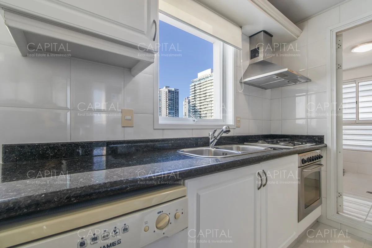 Apartamento en Playa Mansa, propiedad 278358 -Imagen 20