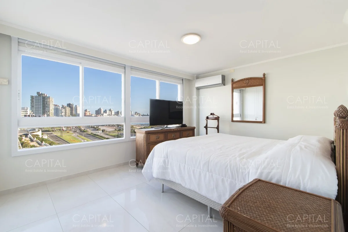 Apartamento en Playa Mansa, propiedad 278358 -Imagen 10