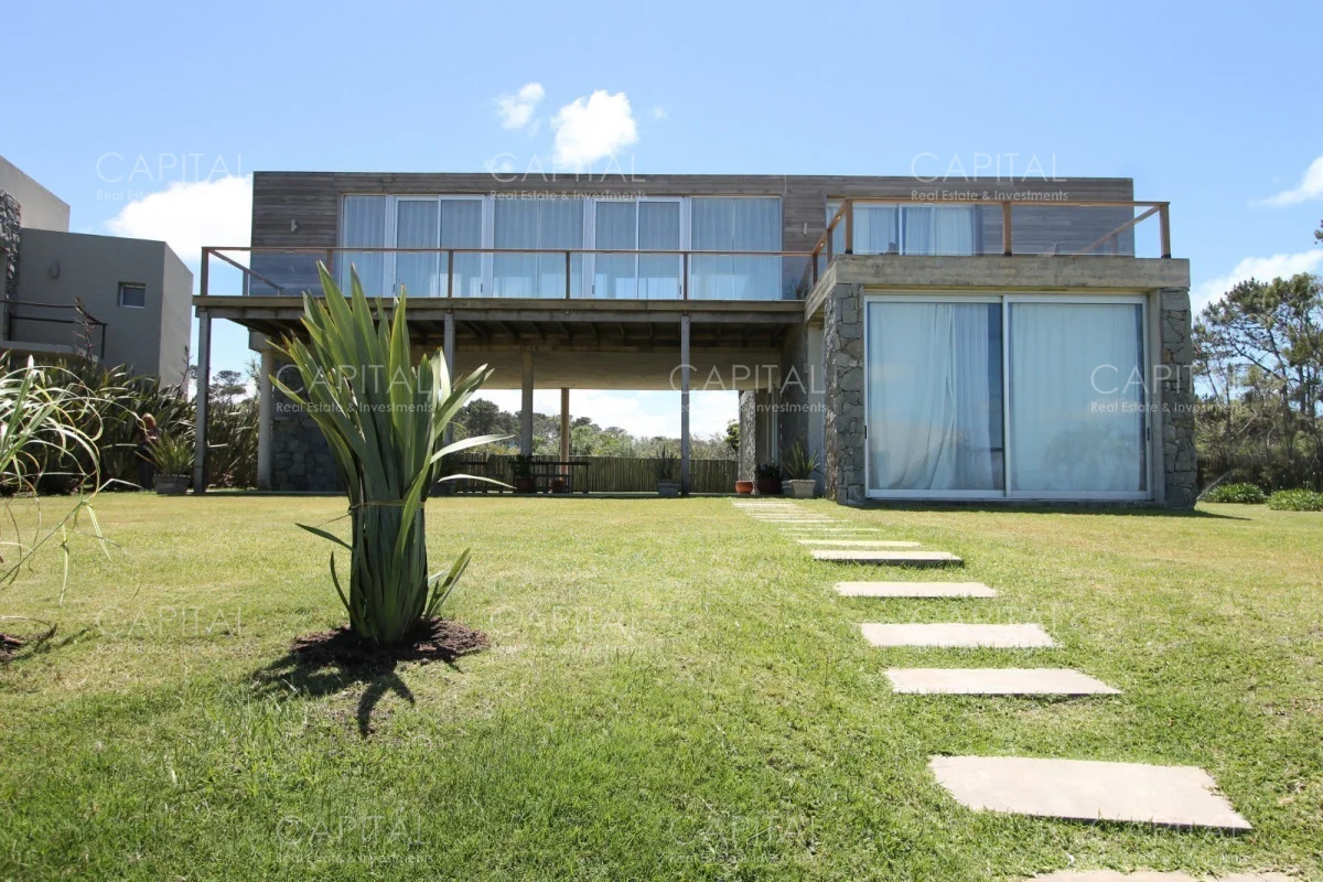 Casa en Manantiales, propiedad 278646 -Imagen 1