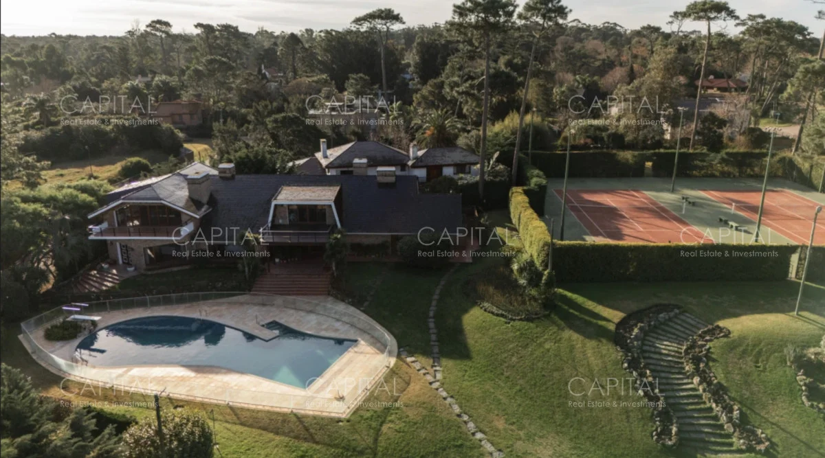 Casa en Playa Mansa, propiedad 278658 -Imagen 2