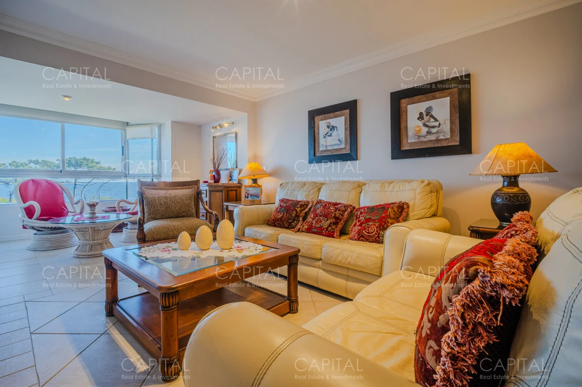 Apartamento en Playa Mansa, propiedad 278670 -Imagen 13