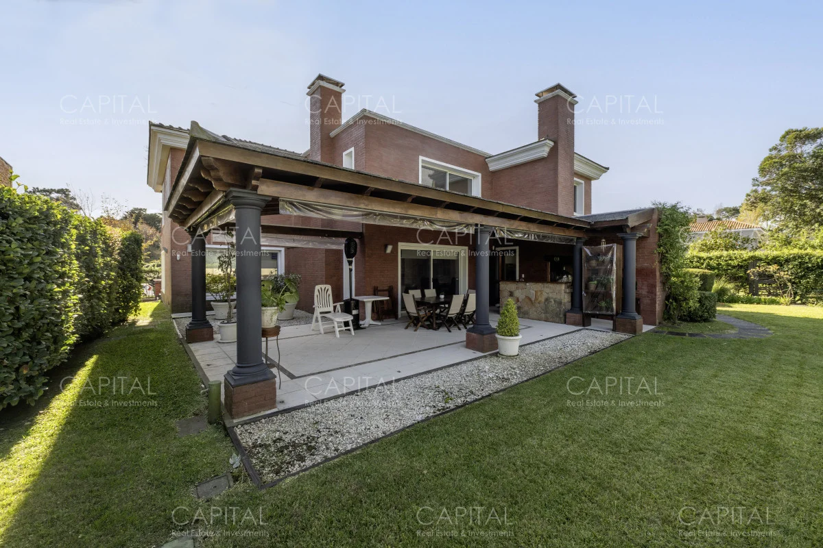 Casa en Playa Mansa, propiedad 278687 -Imagen 20