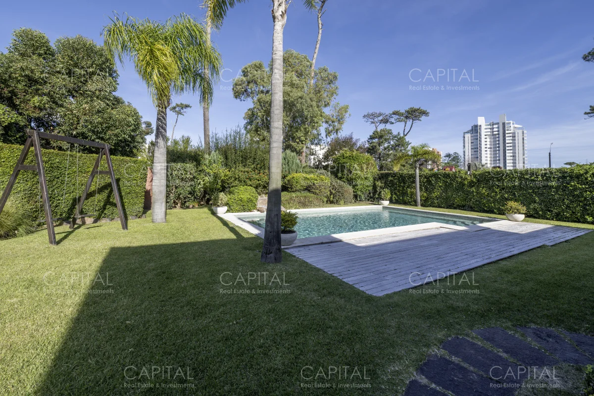 Casa en Playa Mansa, propiedad 278687 -Imagen 24
