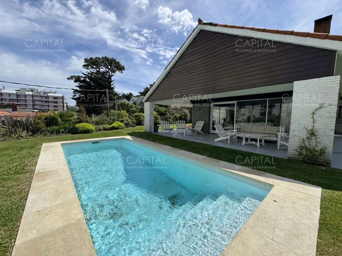 Casa en Playa Mansa, propiedad 278699 -Imagen 23
