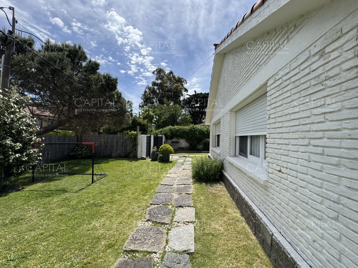 Casa en Playa Mansa, propiedad 278699 -Imagen 24