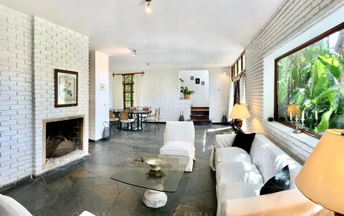 Casa en Playa Mansa, propiedad 278737 -Imagen 2