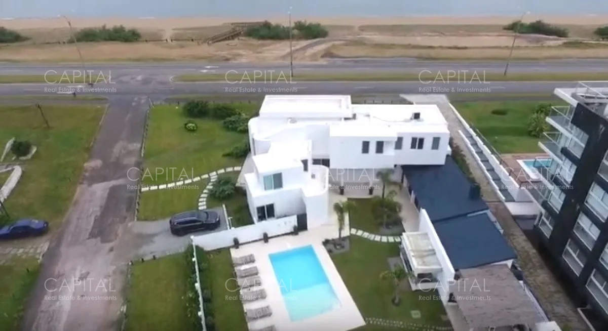 Casa en Playa Mansa, propiedad 278822 -Imagen 2