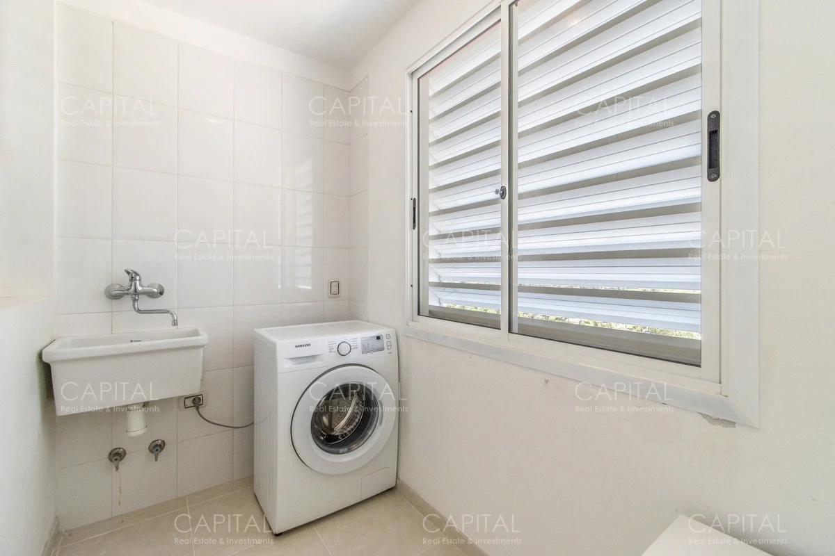 Apartamento en Playa Mansa, propiedad 278953 -Imagen 15