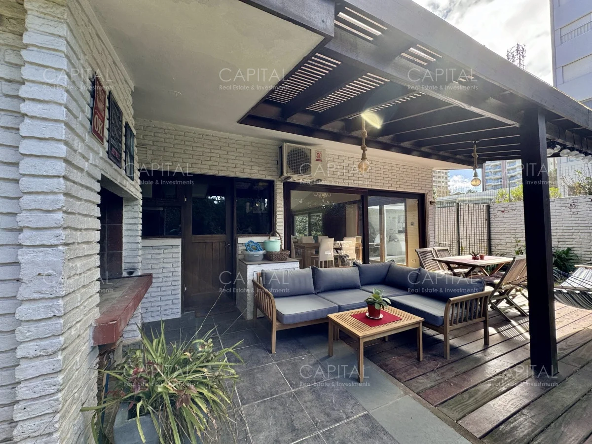 Casa en Playa Mansa, propiedad 279028 -Imagen 20